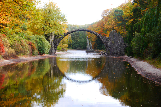 Cầu Rakotzbrucke, công viên Kromlau, Kromlau, Đức