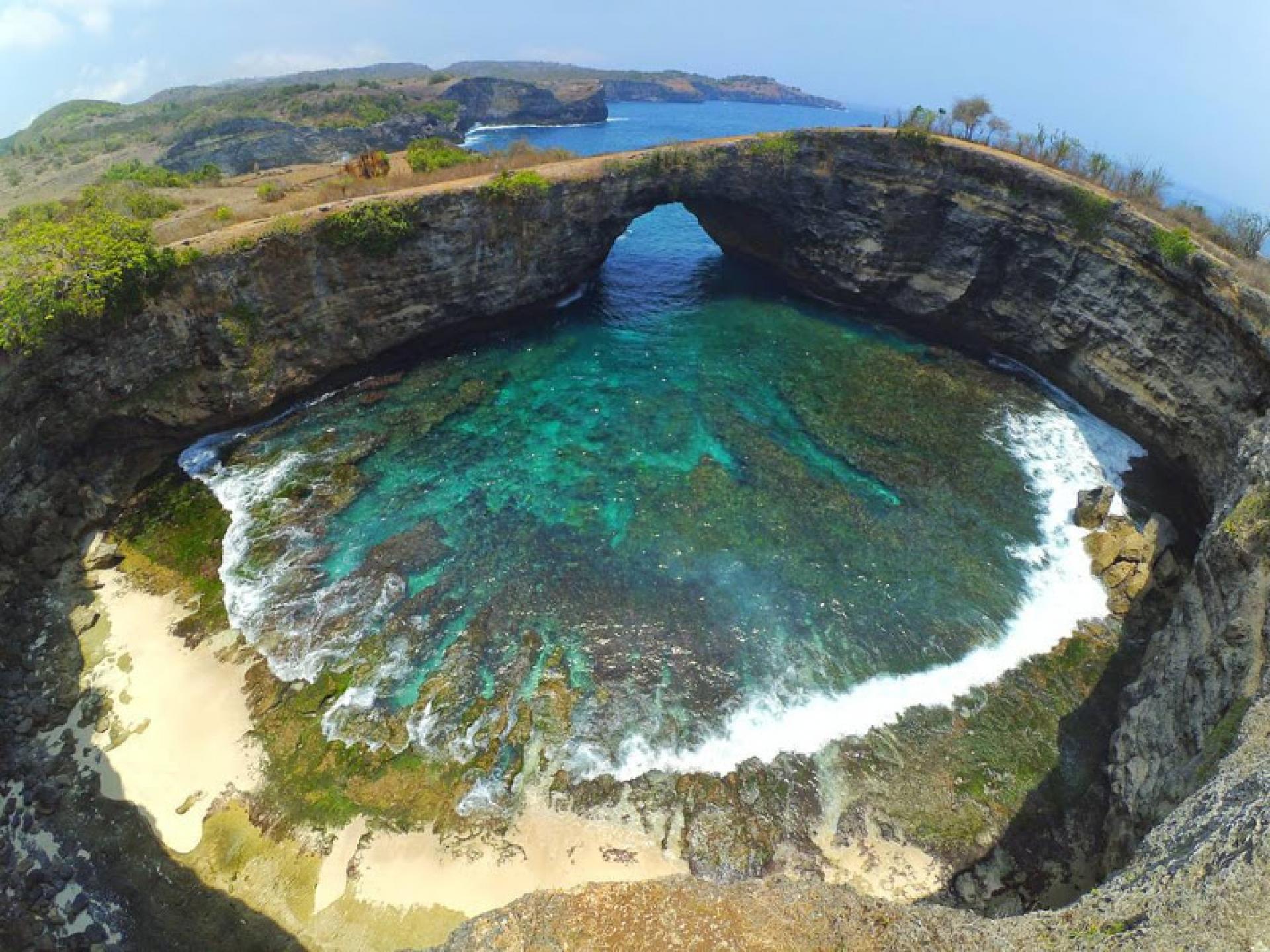 Hoang dại đảo Nusa Penida